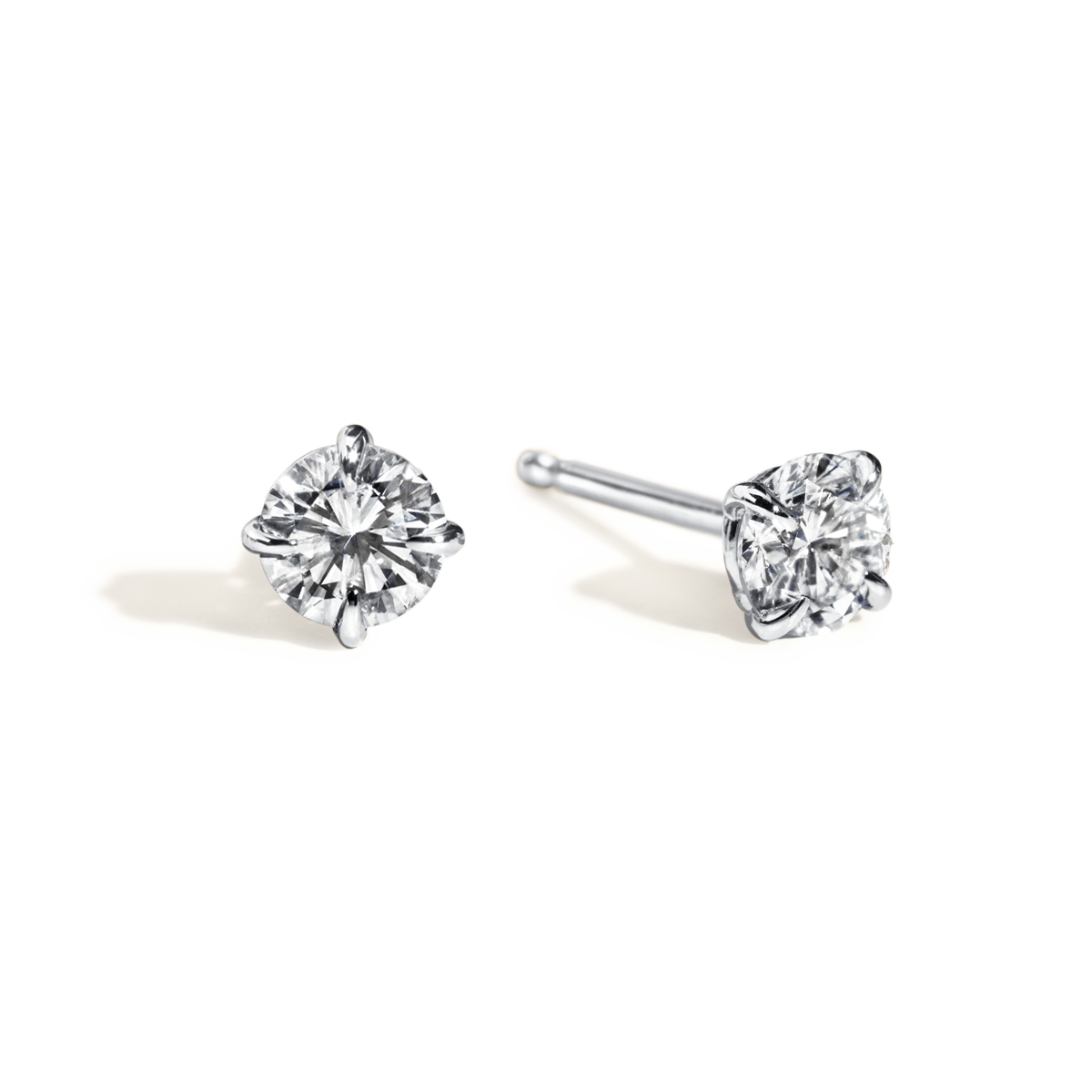 14K White Gold Platinum Round Diamond 4 Prong Stud