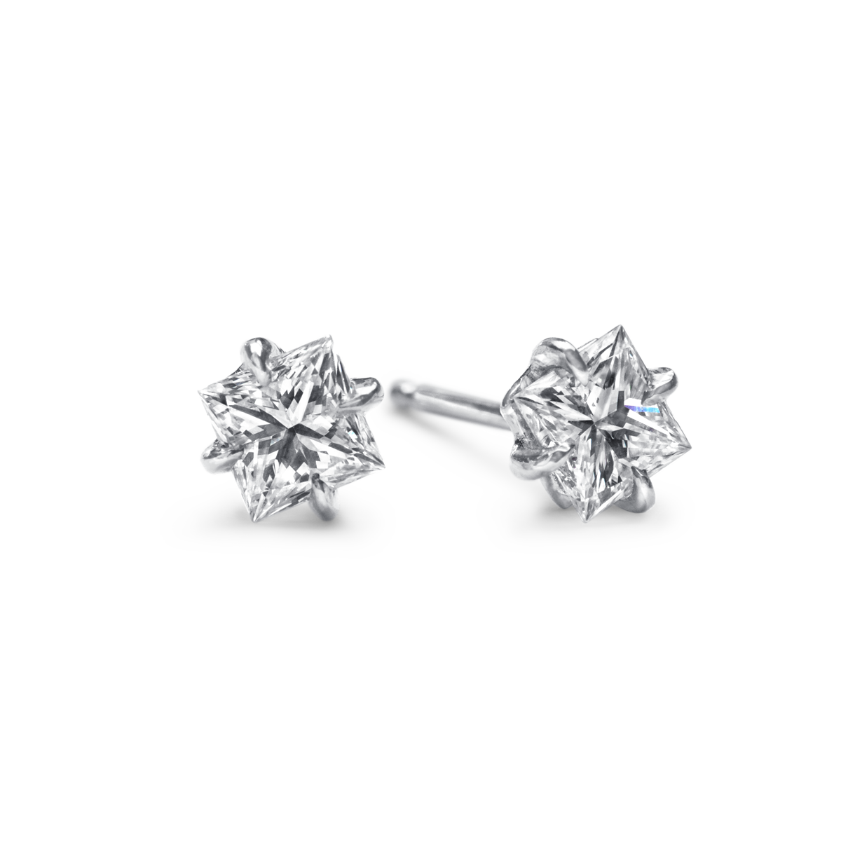14K White Gold Platinum Princess Studs